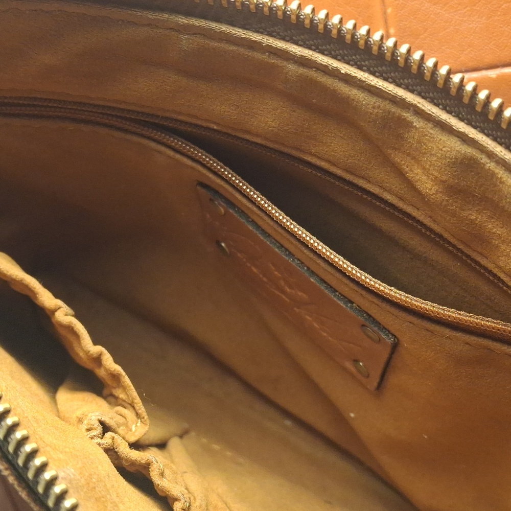 Patricia Nash Embossed Brown Leather Clutch/Wristlet - Picture 7 of 8
